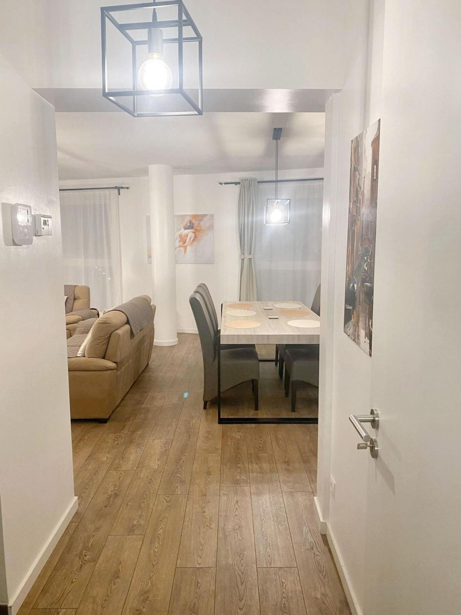 Modern Apartment In Cureghem Anderlecht 134 M² + Terrace Brussel Buitenkant foto