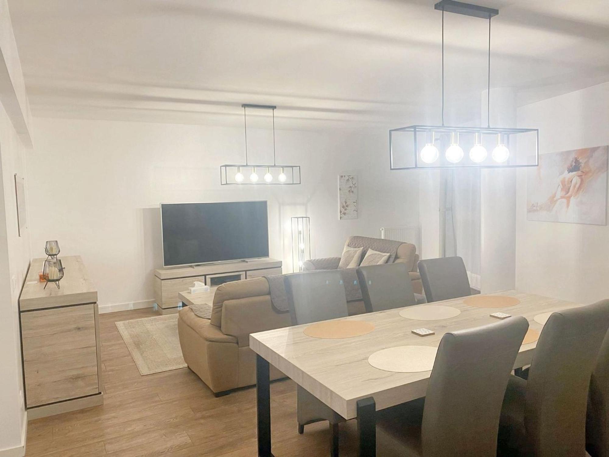 Modern Apartment In Cureghem Anderlecht 134 M² + Terrace Brussel Buitenkant foto
