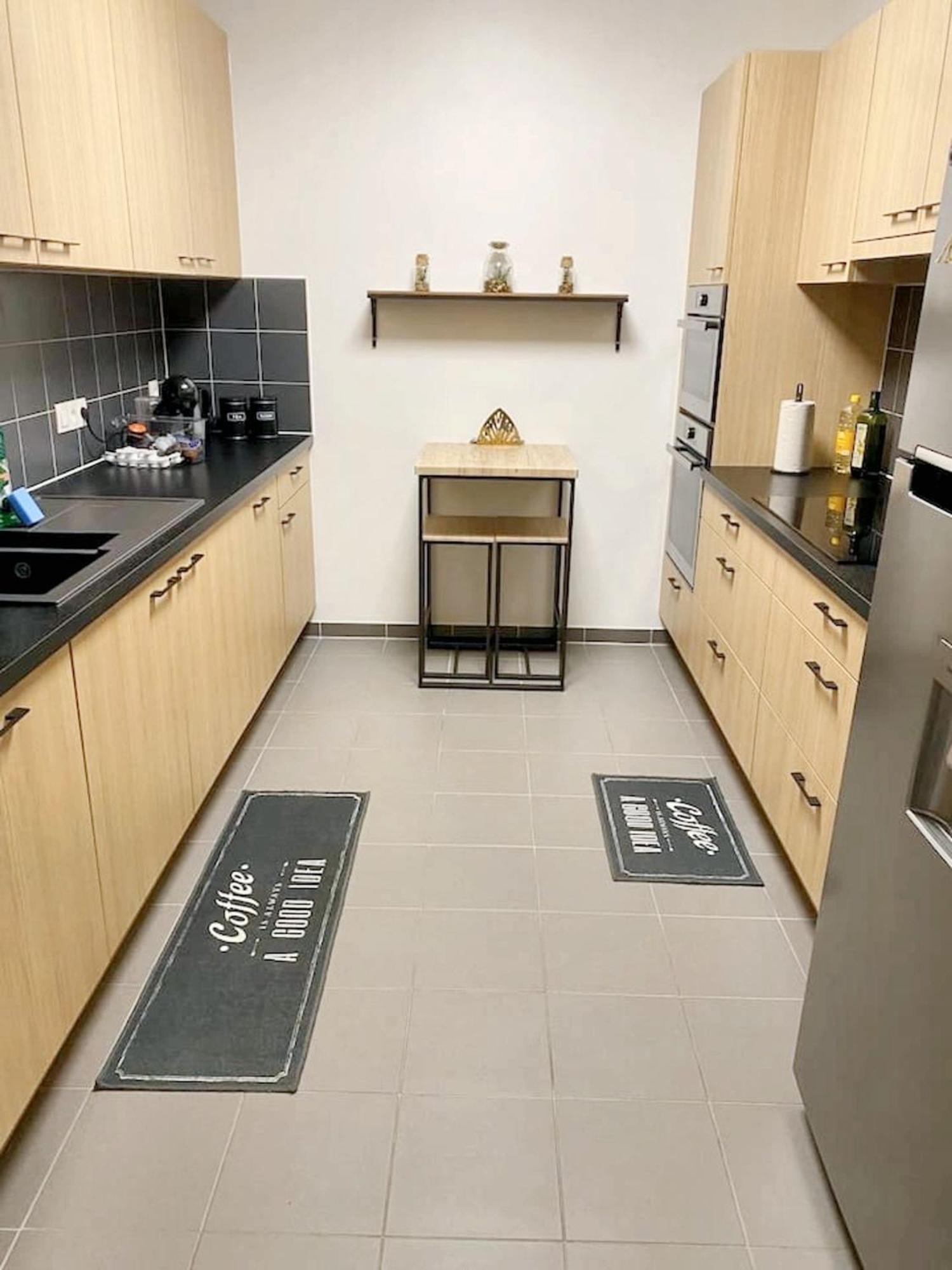 Modern Apartment In Cureghem Anderlecht 134 M² + Terrace Brussel Buitenkant foto
